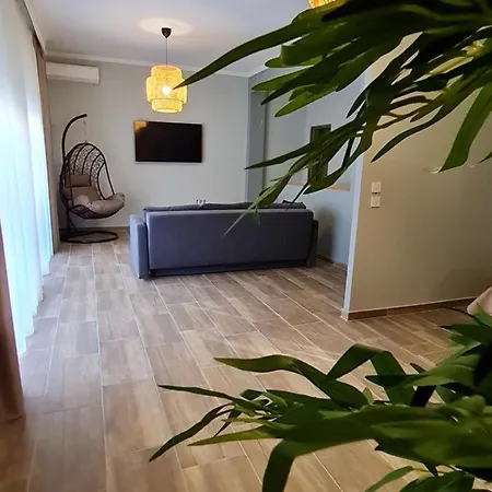 Easy Living B3 Kai B4 Trikala (Thessaly)