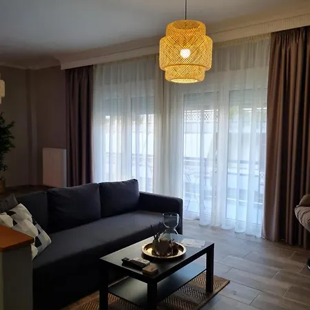 Easy Living B3 Kai B4 Apartment Trikala (Thessaly)