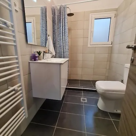 Easy Living B3 Kai B4 Apartment Trikala (Thessaly)