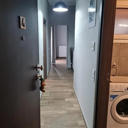 Easy Living B3 Kai B4 Apartment *