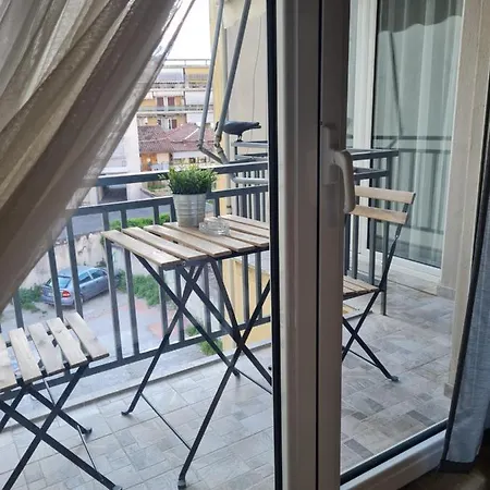 Апартаменты Easy Living B3 Kai B4 Трикала
