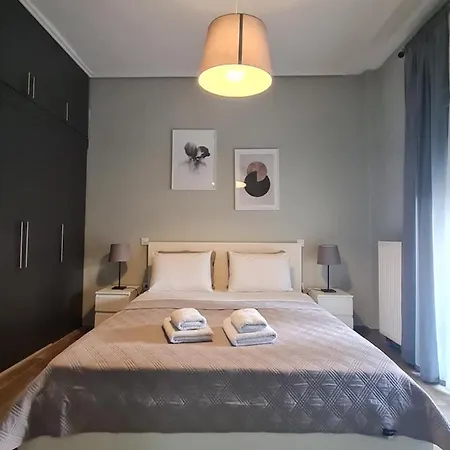 Easy Living B3 Kai B4 Appartamento Tríkala